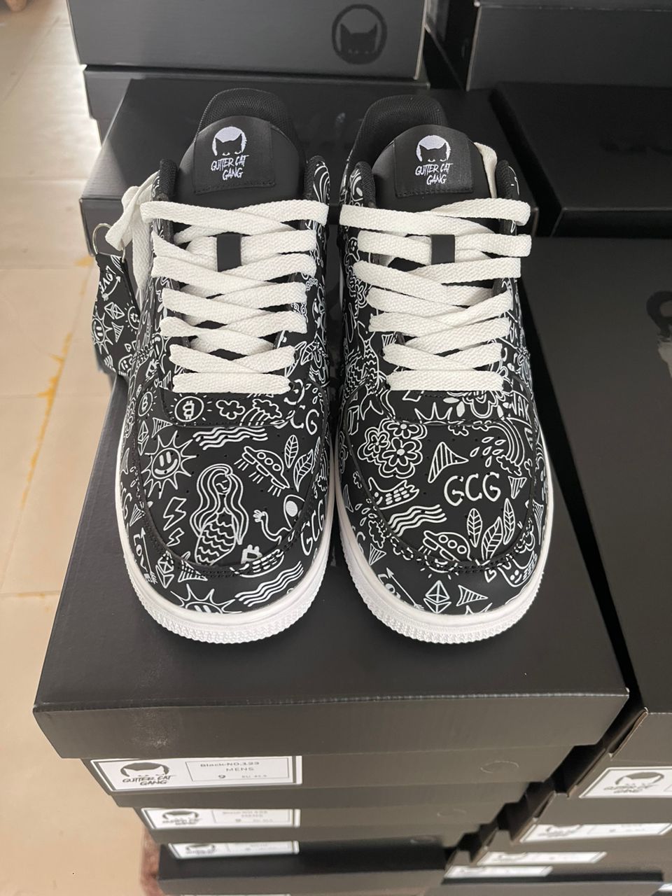 Gutter Cat Gang Sneakers: Black Tats